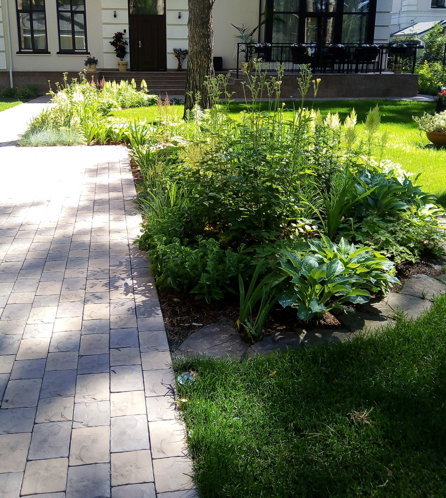 Цветники под пологом леса