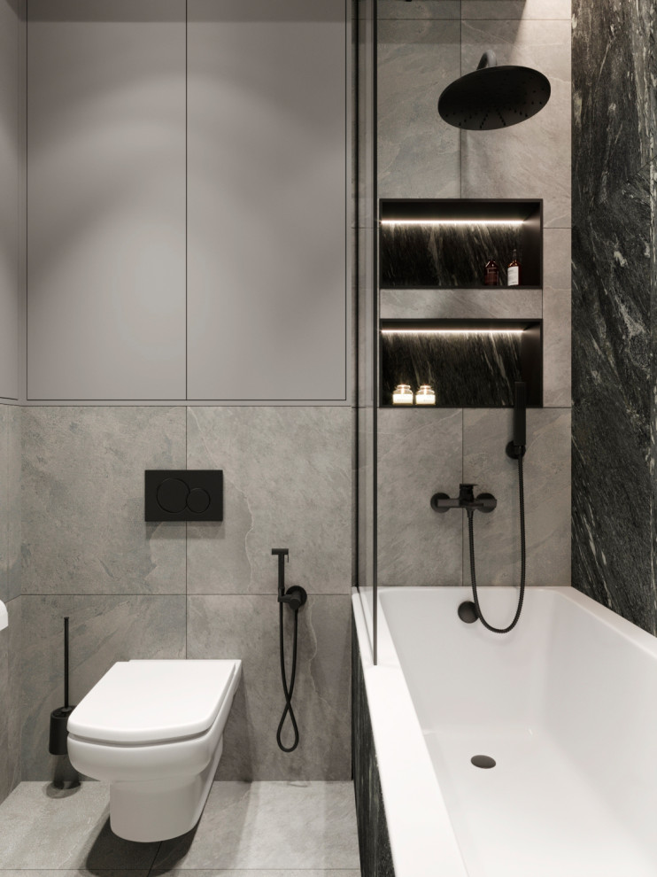 Трехкомнатная квартира в Санкт-Петербурге