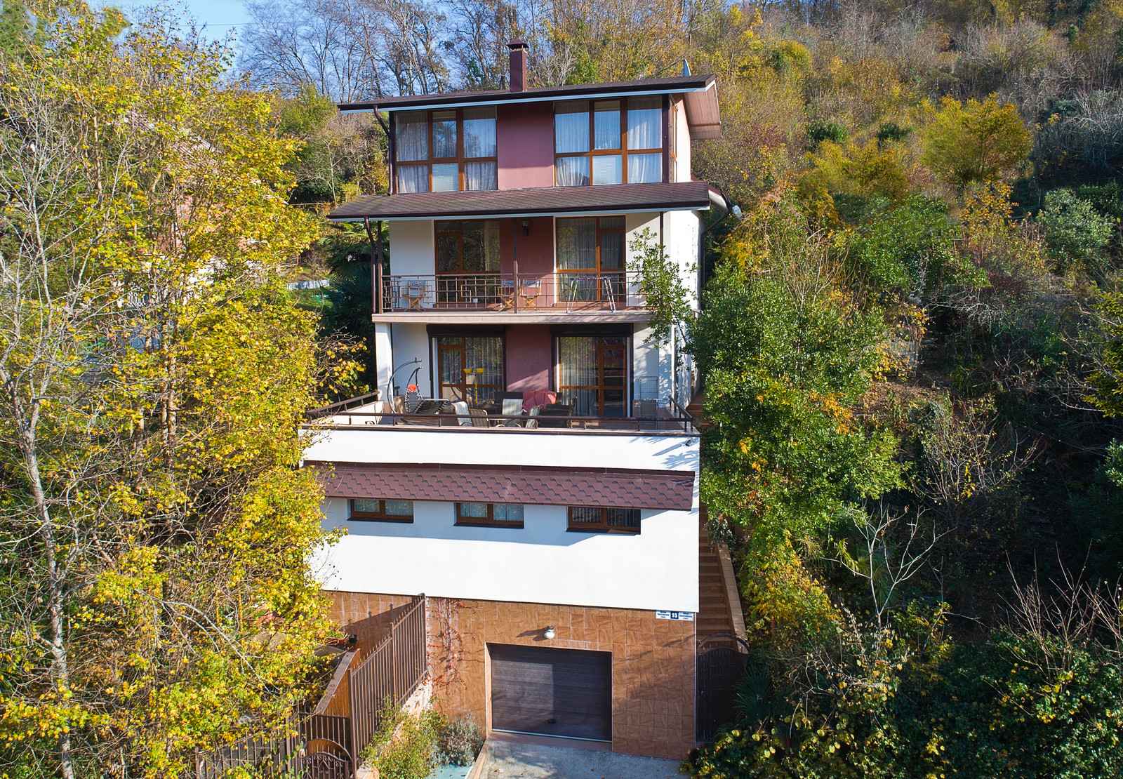 Обложка альбома: Дома