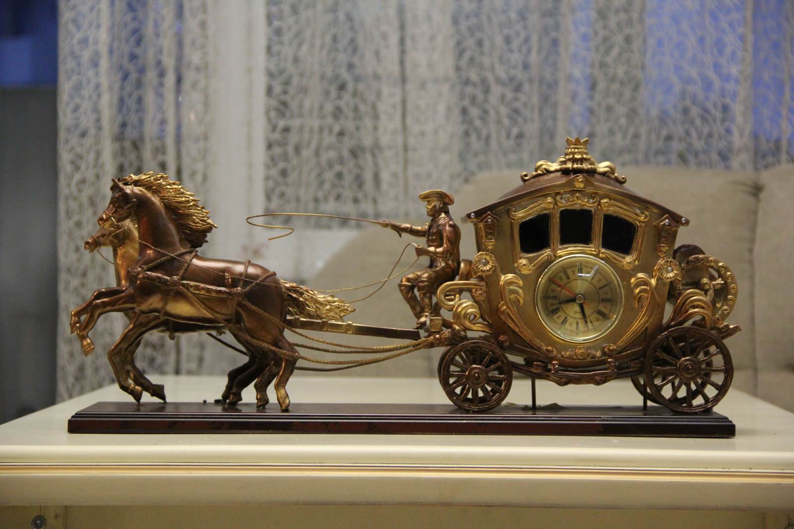 Обложка проекта: Скульптура Карета