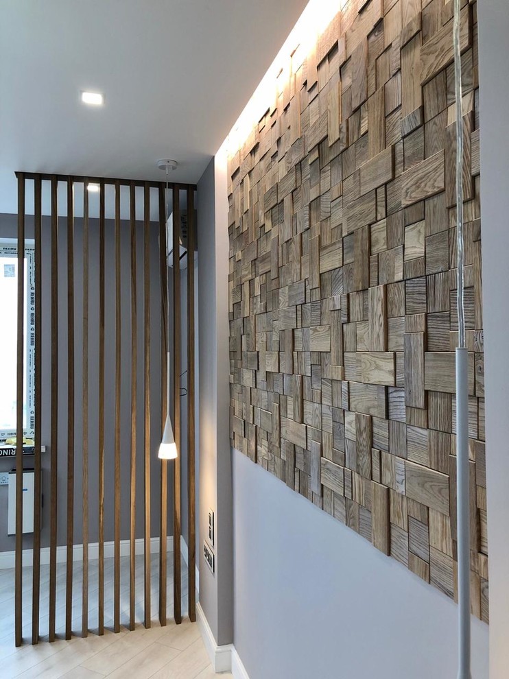 Отделка стены 3д декором и деревянными панелями