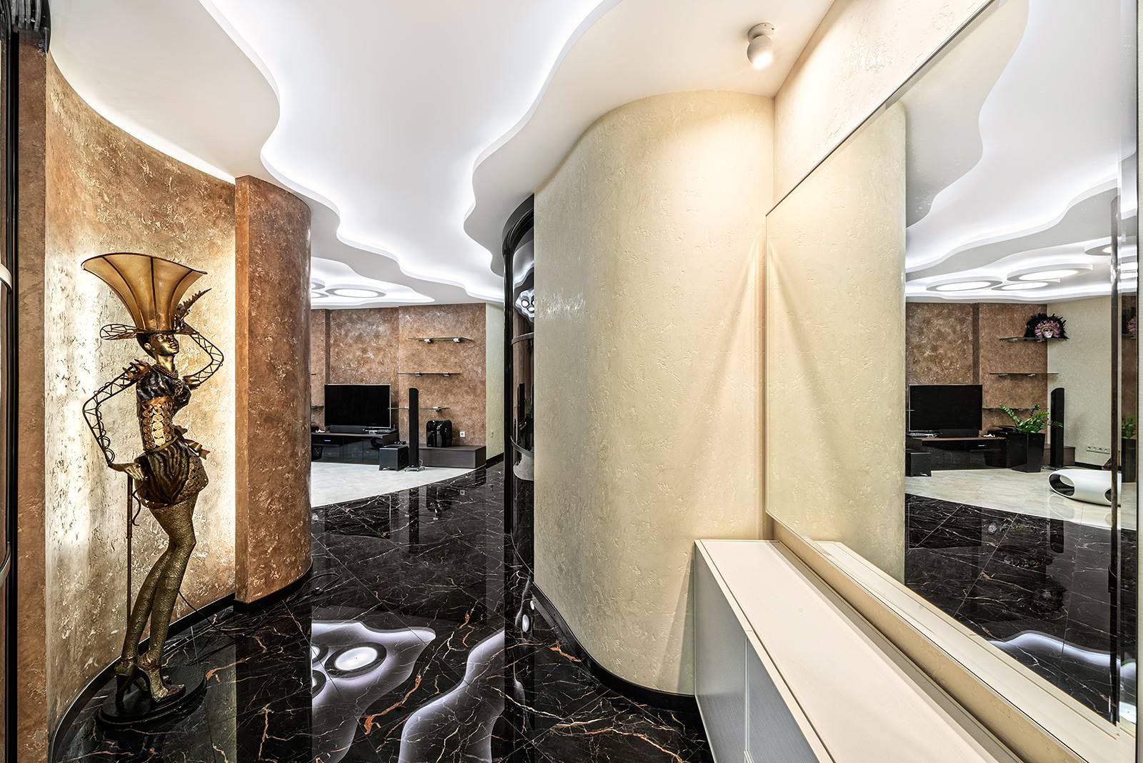 Криволинейный интерьер