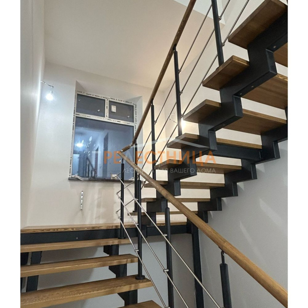 Открытая лестница на двойном косоуре Тандем-36