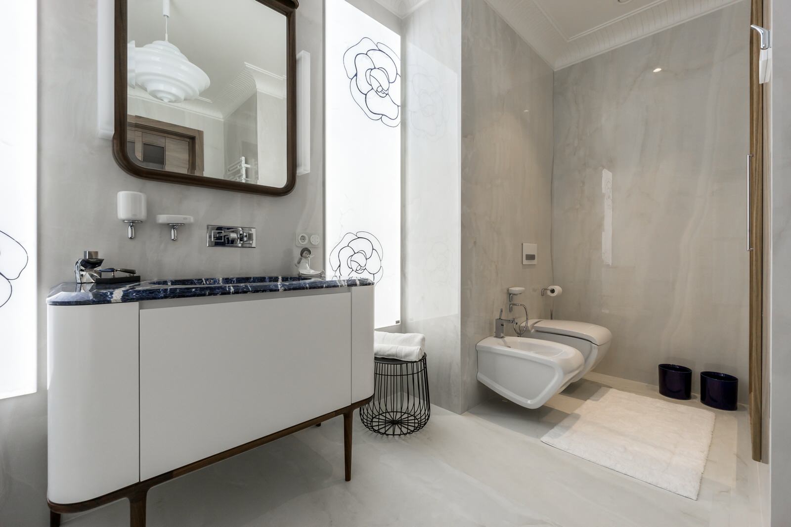 Квартира в современном стиле с элементами арт-деко