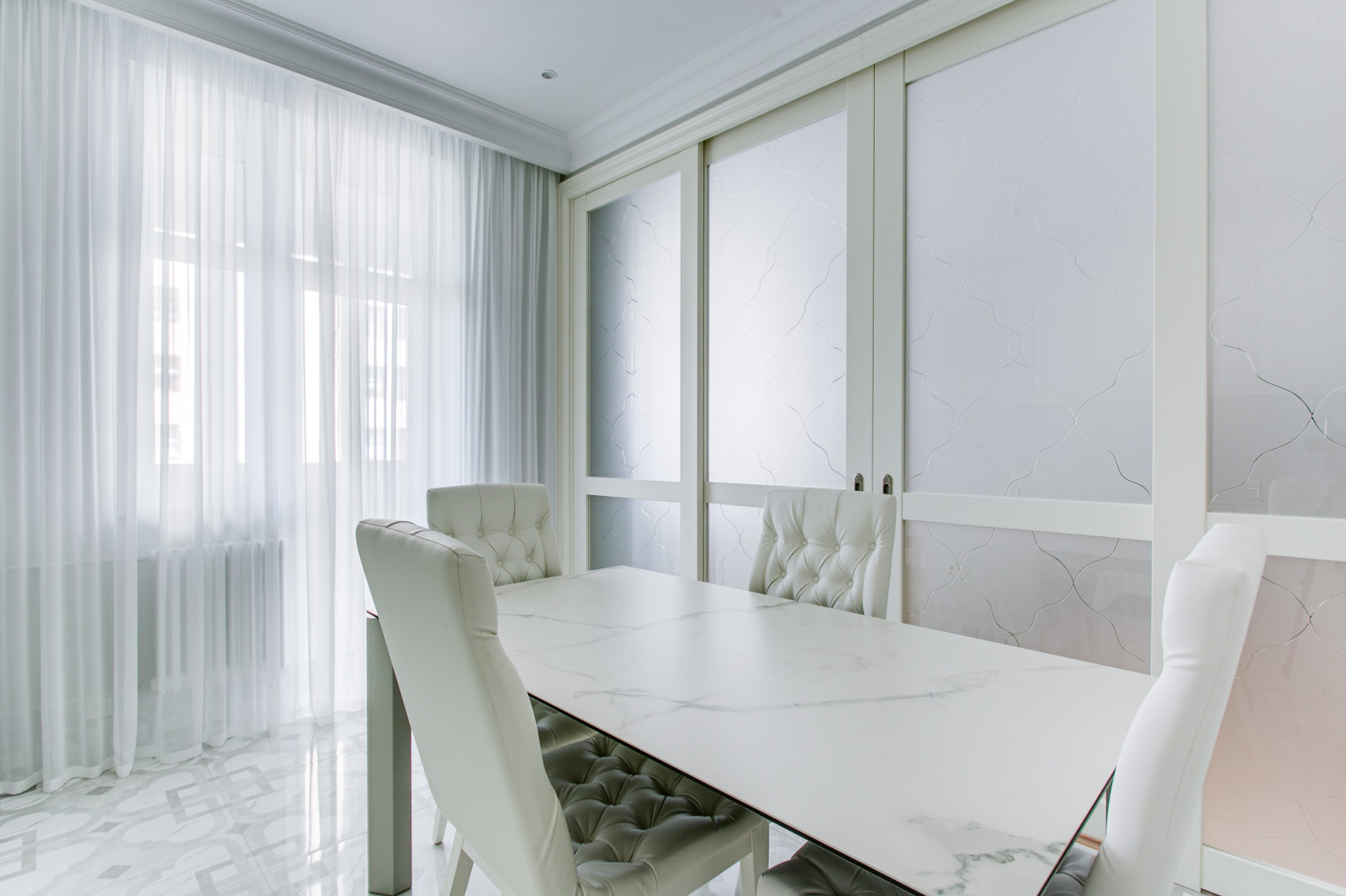 "СОВРЕМЕННАЯ ЕВРОПЕЙСКАЯ КЛАССИКА", ДИЗАЙН-ПРОЕКТ В 3-Х КОМНАТНОЙ КВАРТИРЕ 117 М