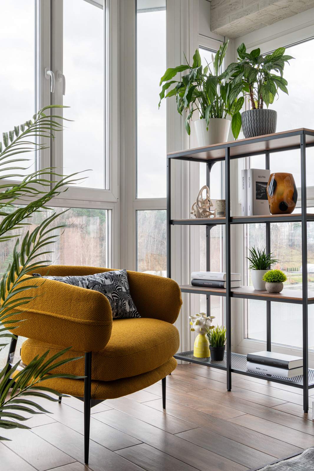 Графит с акцентами