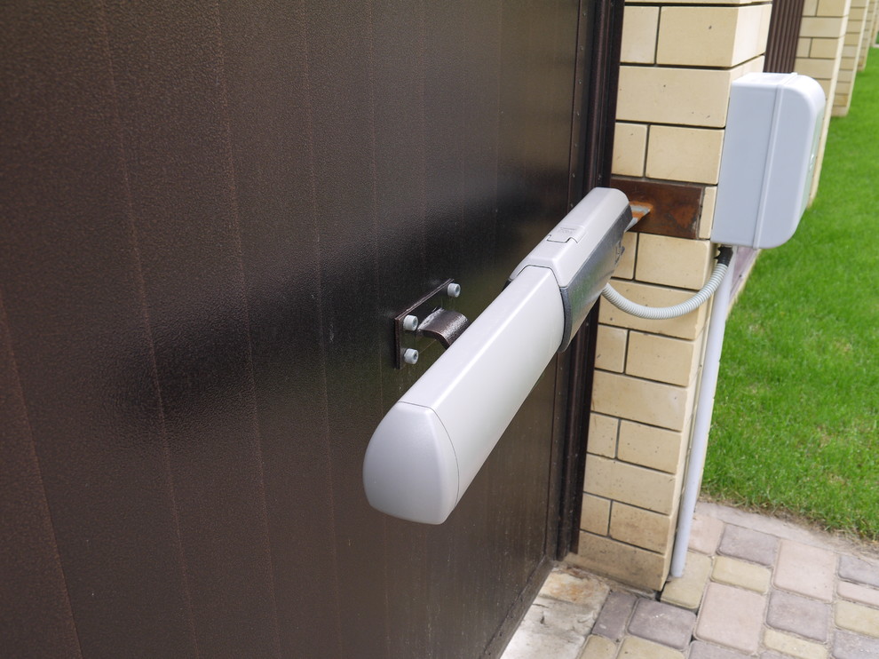 Алюминиевые ворота распашные и алюминиевая калитка