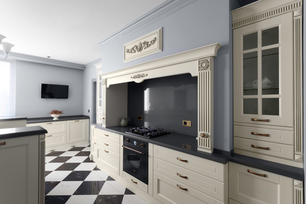 Интерьер загородного дома в классическом стиле.