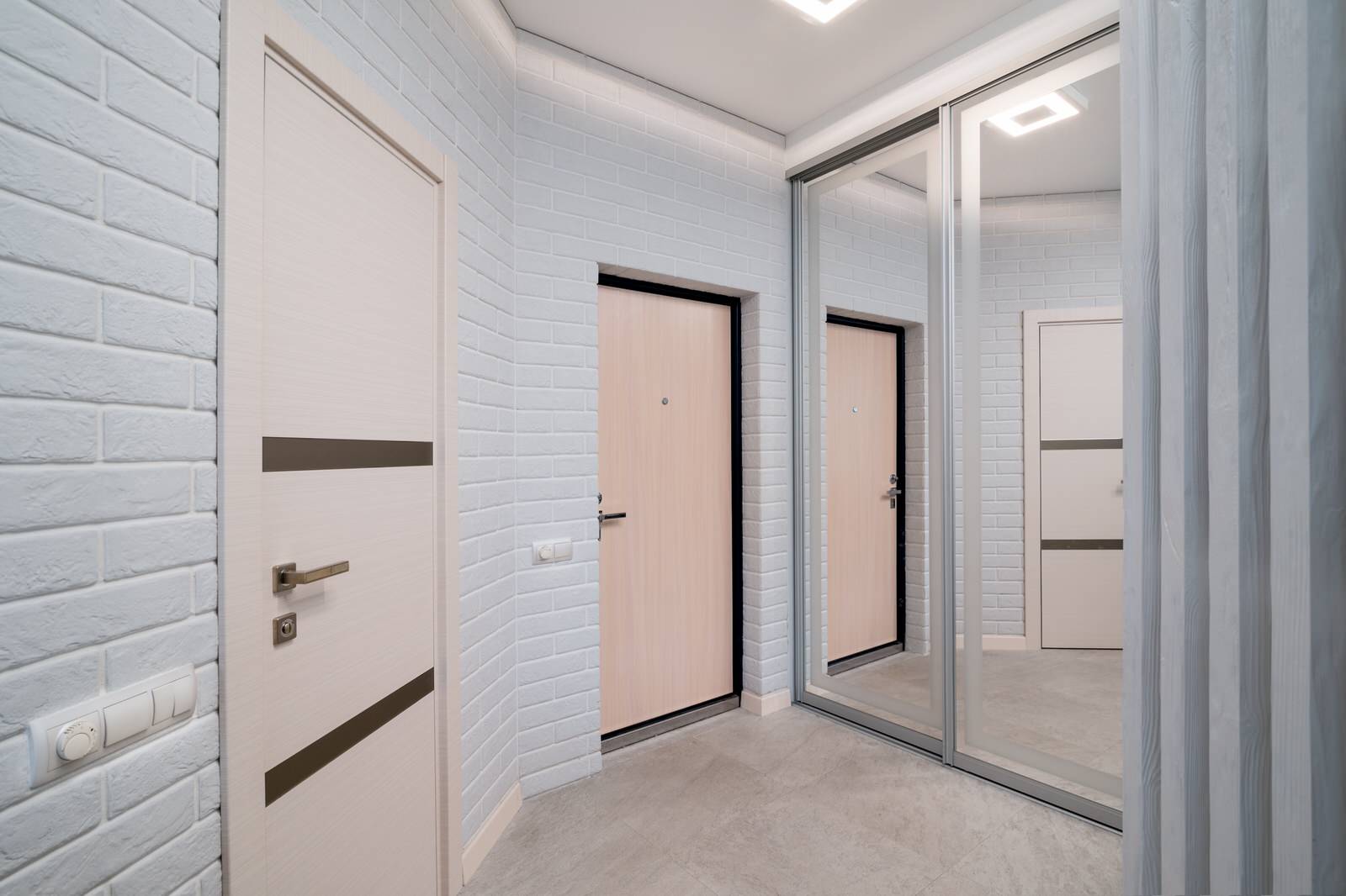 ул. Прапорщика Комарова 58