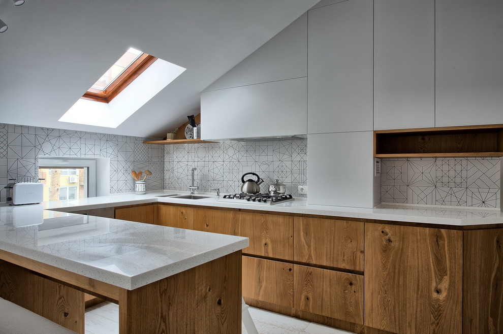 Simple на мансардному поверсі