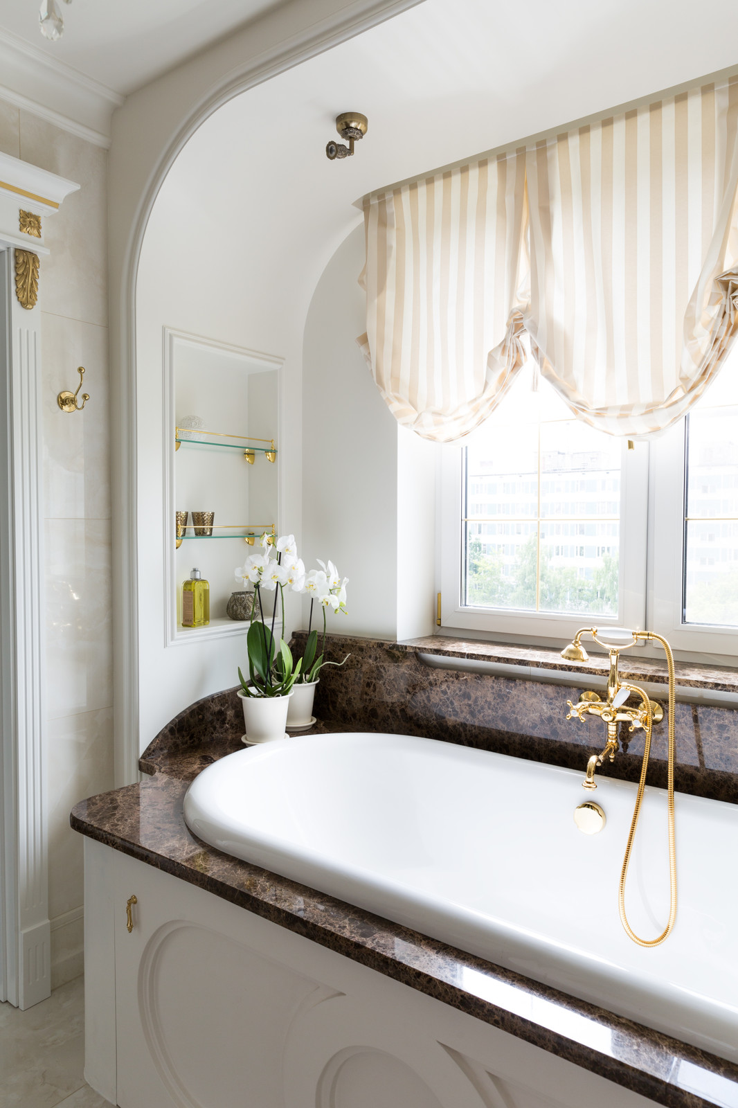 Обложка альбома: Детали: Ванна в алькове