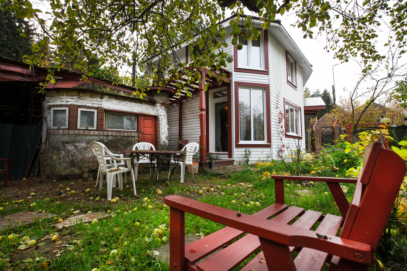 Обложка альбома: ДОМ_В ГОСТЯХ (ВЕСЬ МИР)