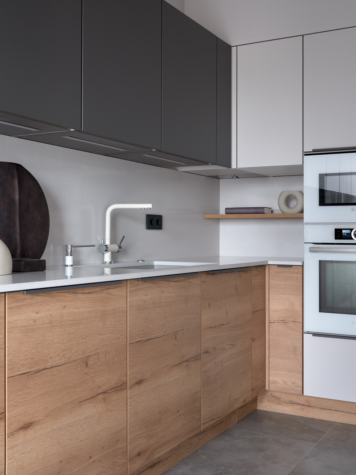 Барометр [июнь 2022]: кухни — 29 новых проектов