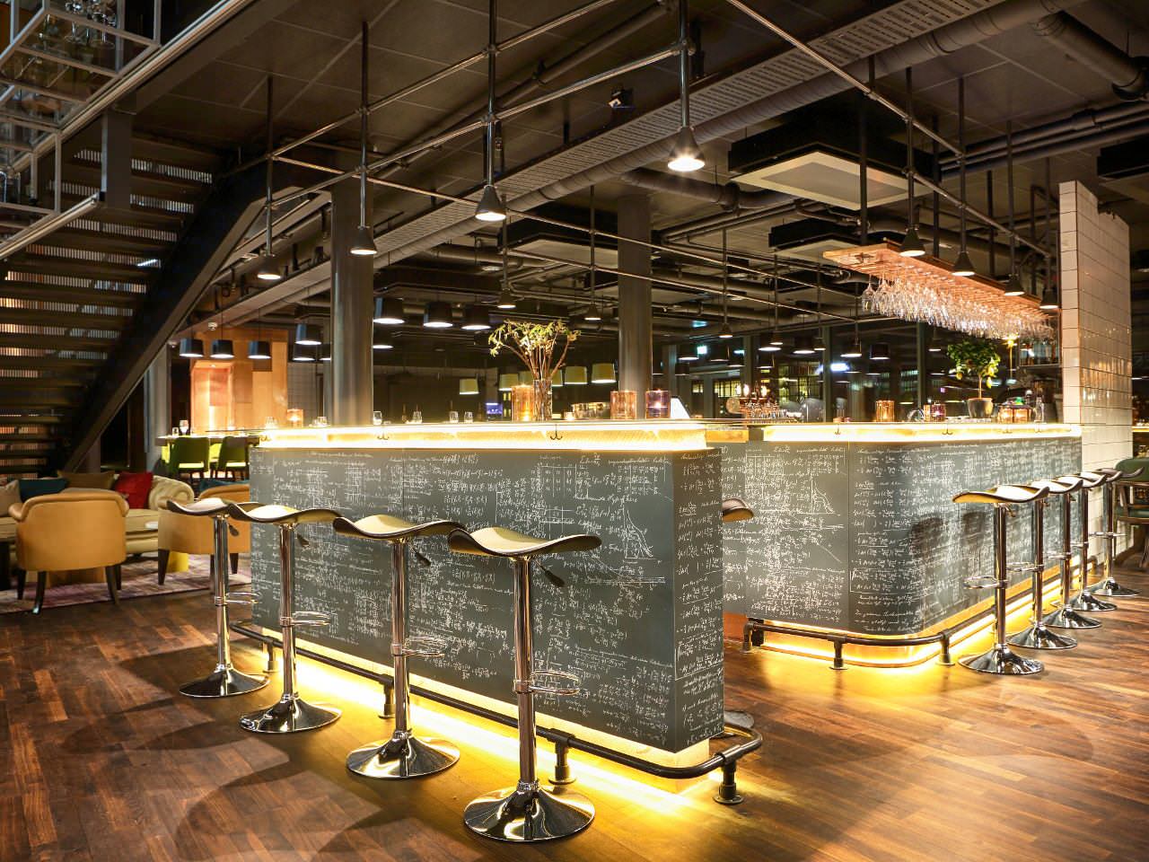 Обложка проекта: Черное и голубое