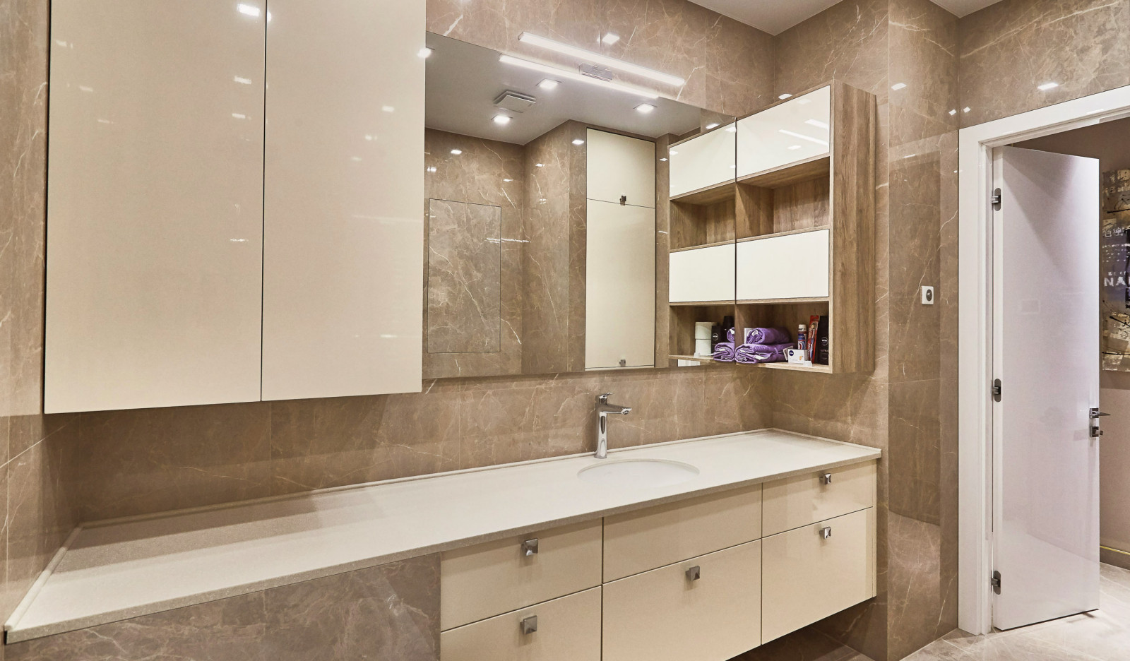 Светлая ванная