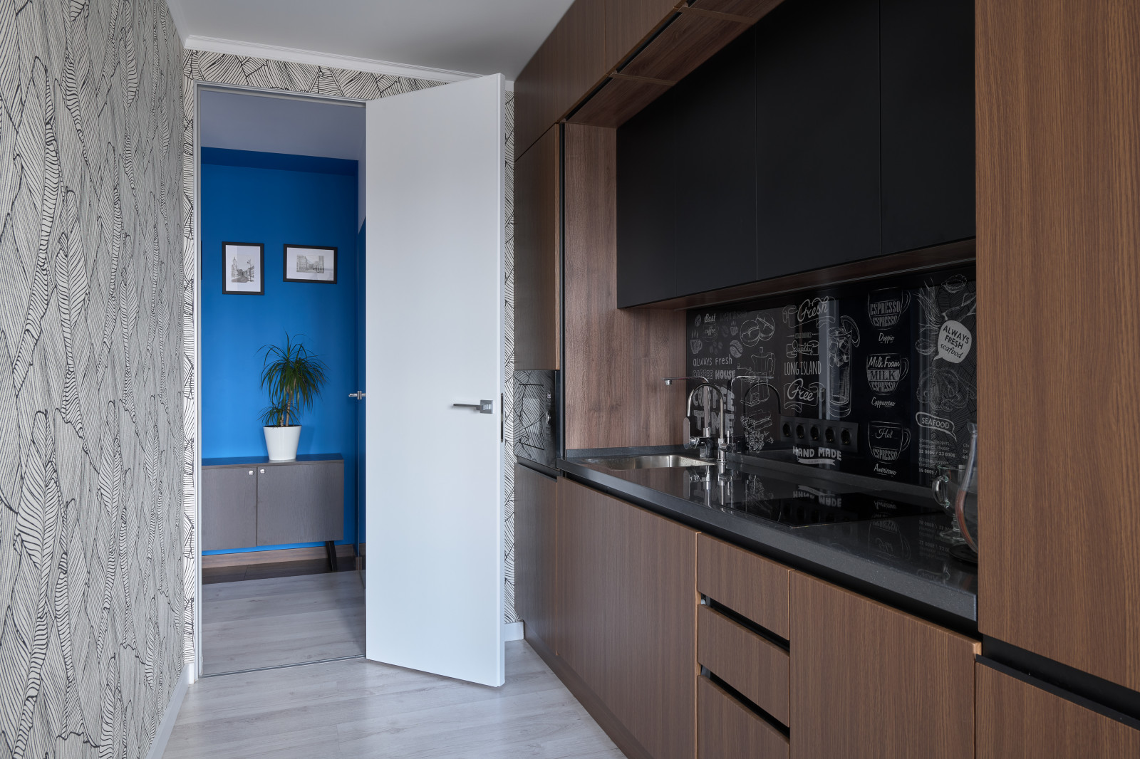 В гостях: 36 кв.м — квартира с фламинго для архитектора