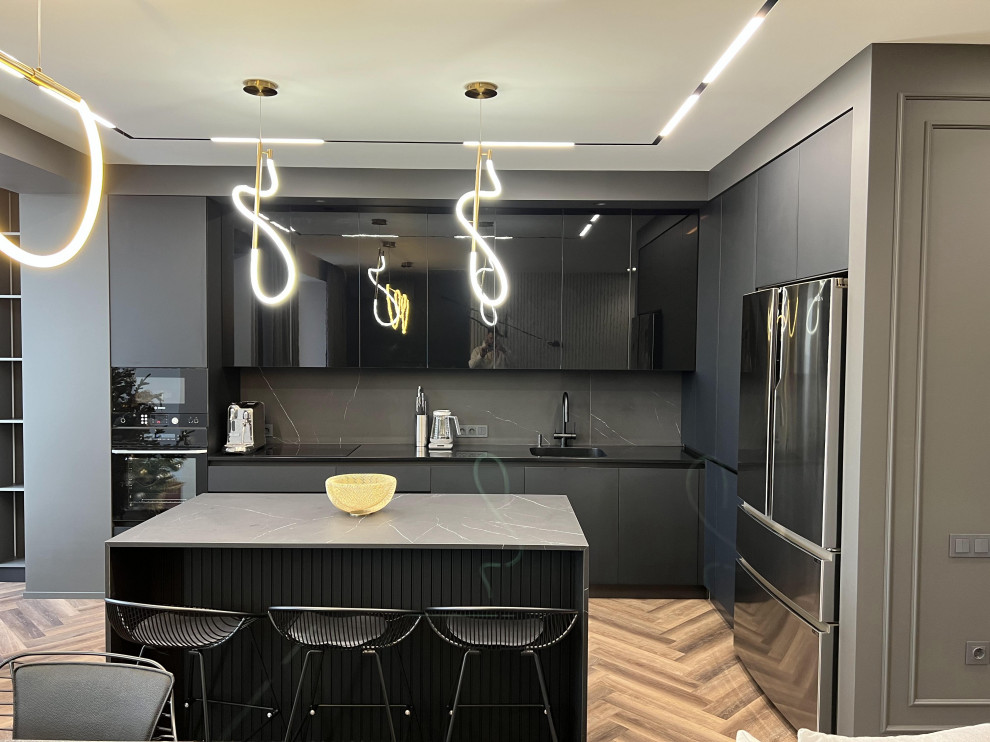 G L O R Y - Реализация