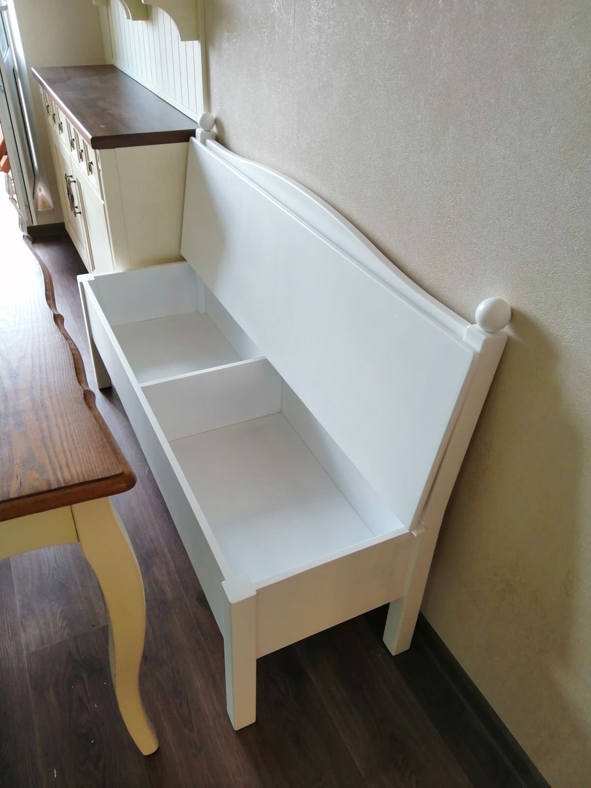 Элементы мебели и декора.