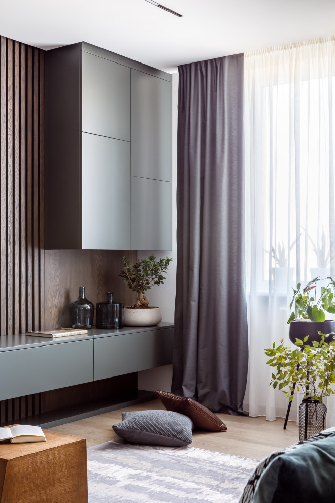 Houzz тур: Квартира для пары — любителей серого цвета и дерева