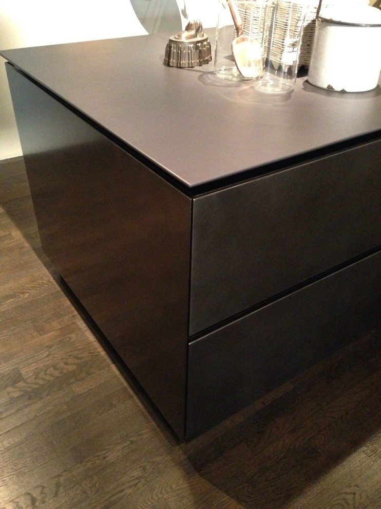 Кемень, керамика.