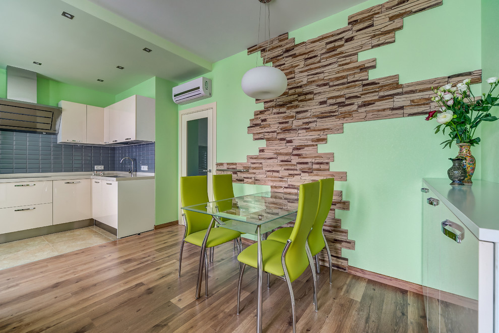 2к квартира, пр. Орджоникидзе, Спб.