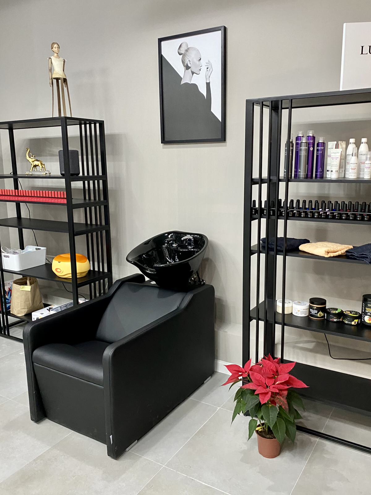 Обложка проекта: Ремонт под ключ Маникюрный салон Краснодар