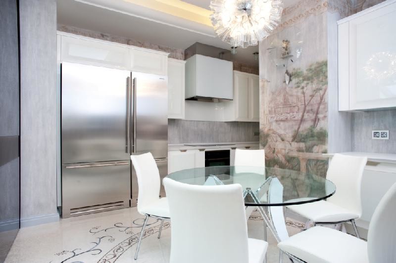 Двухэтажная квартира в Москве.