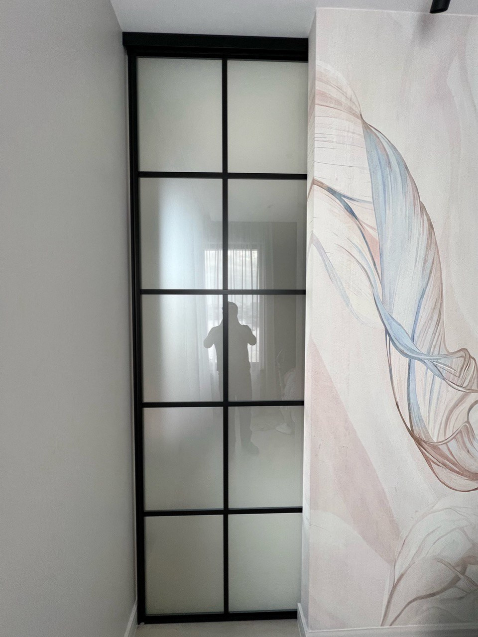 Раздвижная межкомнатная перегородка