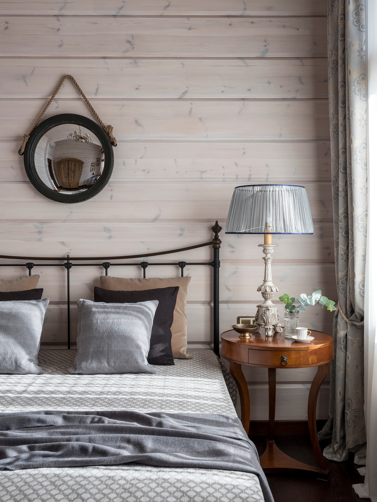 Современный дом в деревне