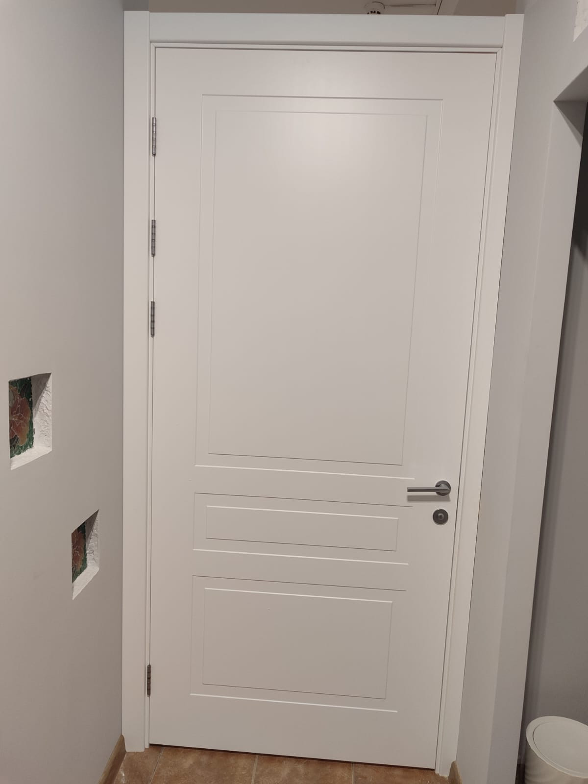 Обложка проекта: Дверь в салоне красоты