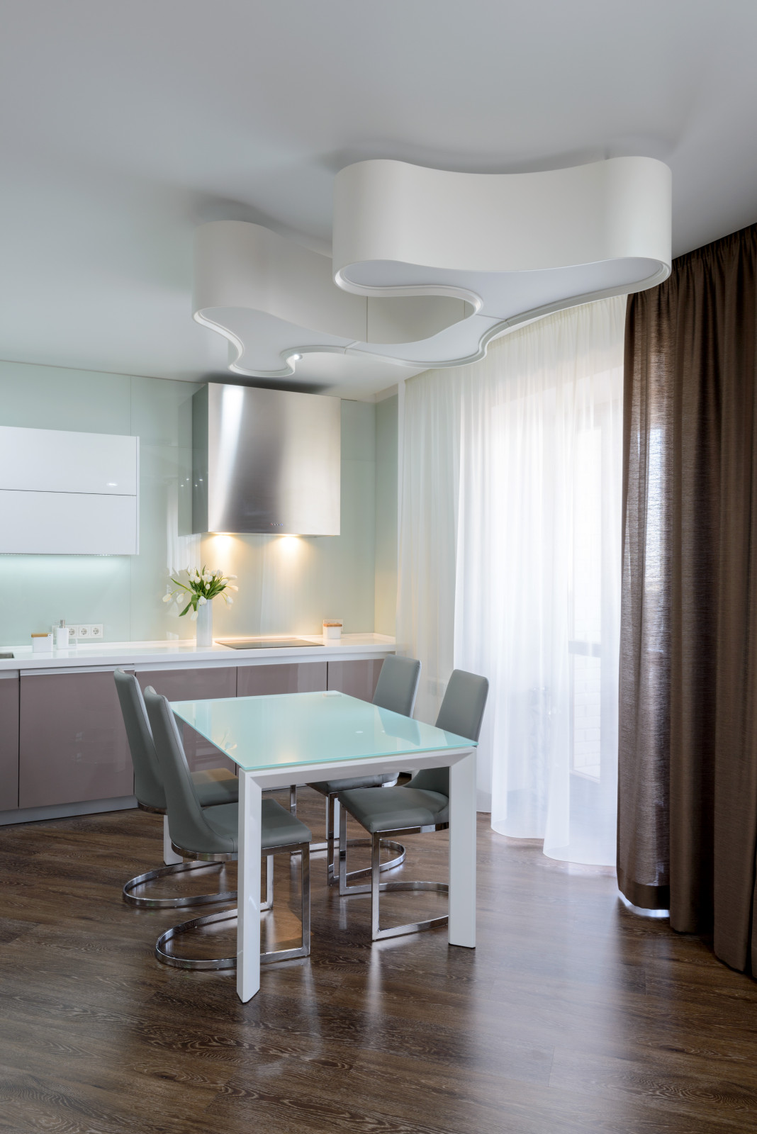 apartment with aquarium