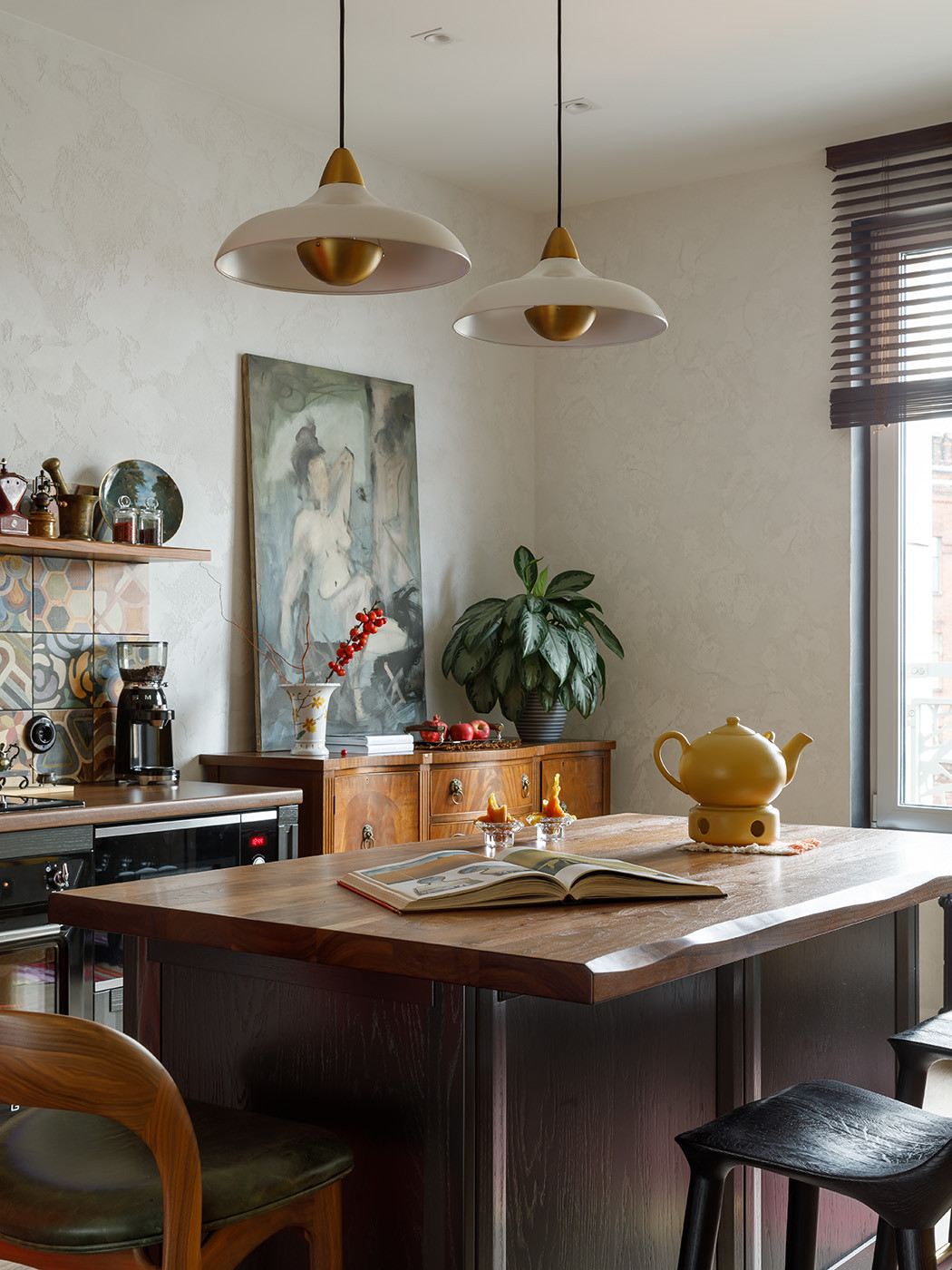 ЯРКАЯ ЭКЛЕКТИЧНАЯ КВАРТИРА