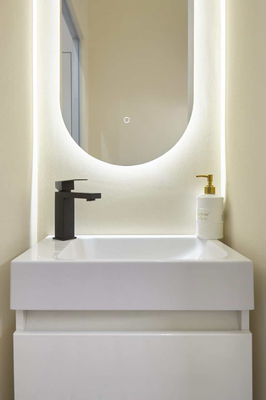 Реализация  студии аппаратной косметологии