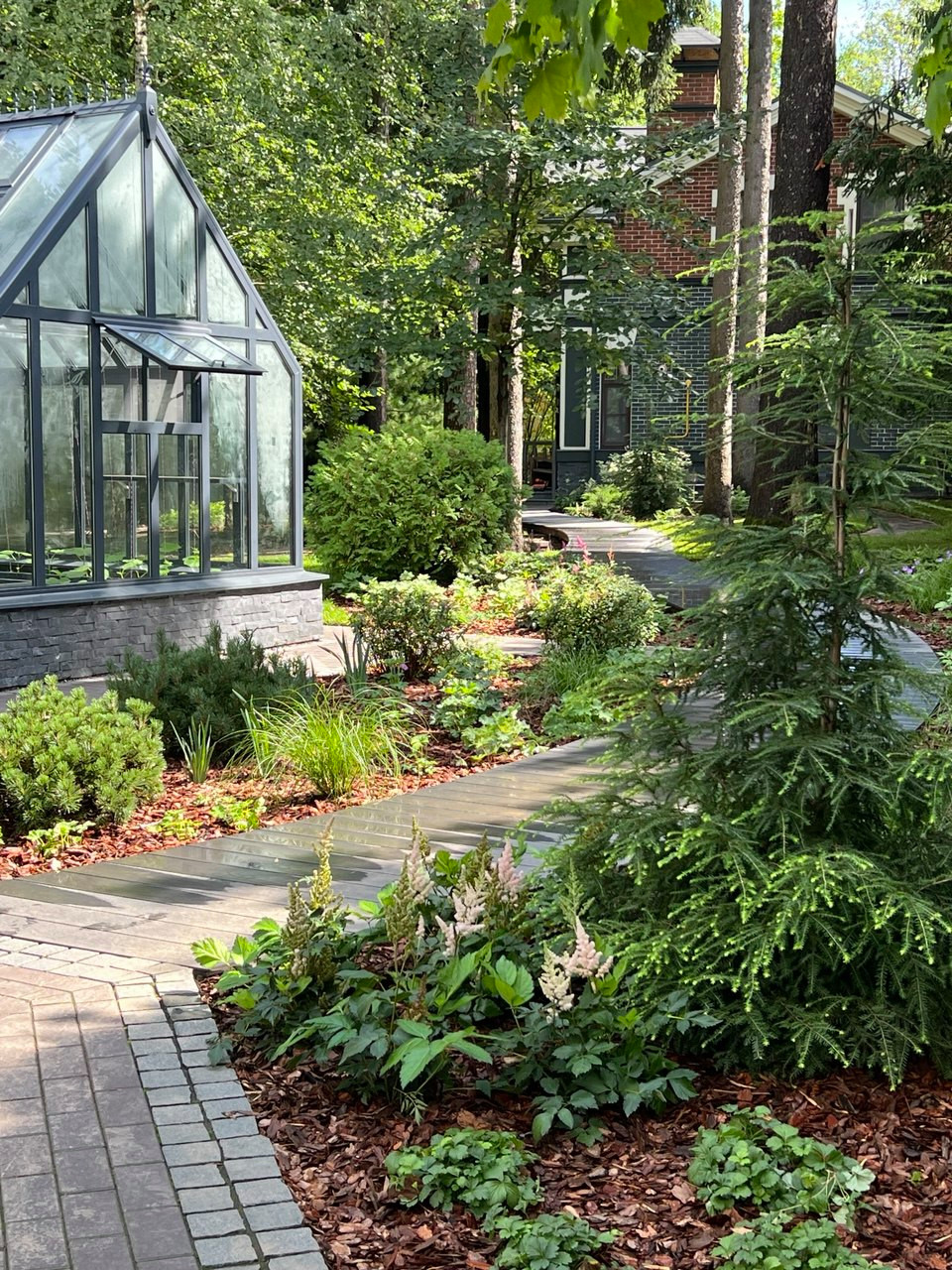 Обложка проекта: Сад в лесу