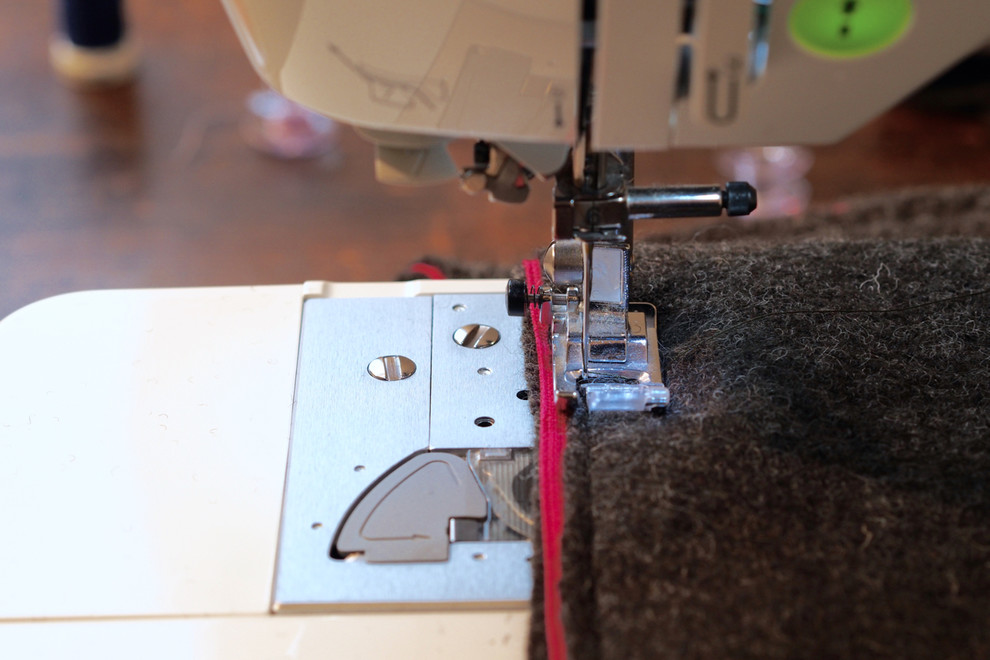 DIY: Делаем дверной валик — защиту от сквозняка