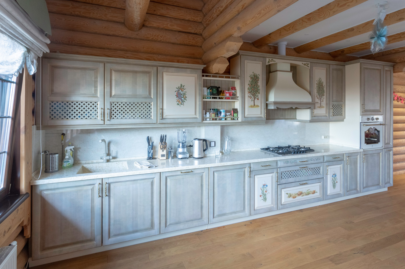 Уютный прованс для загородного дома. Кухня "Шато"