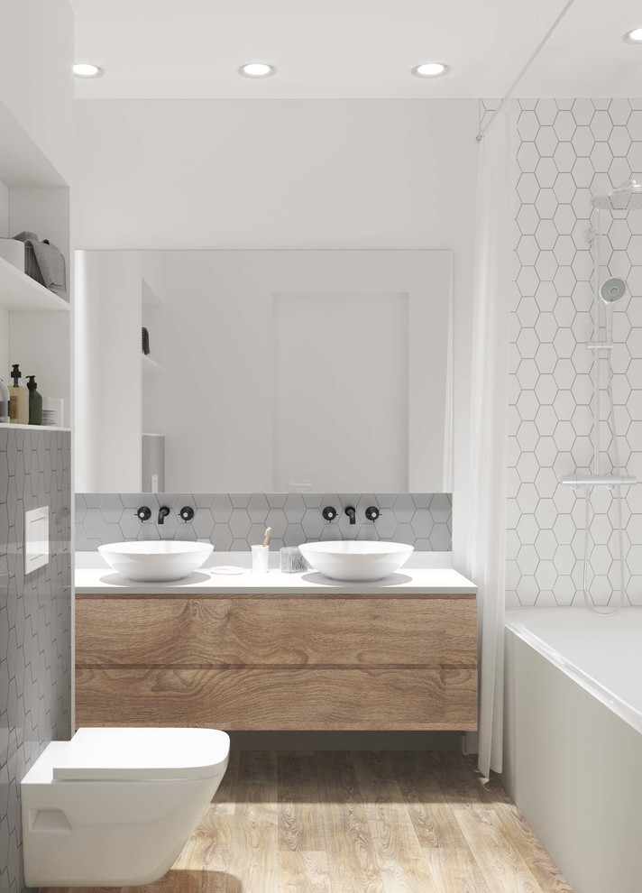 Светлый интерьер с яркими акцентами