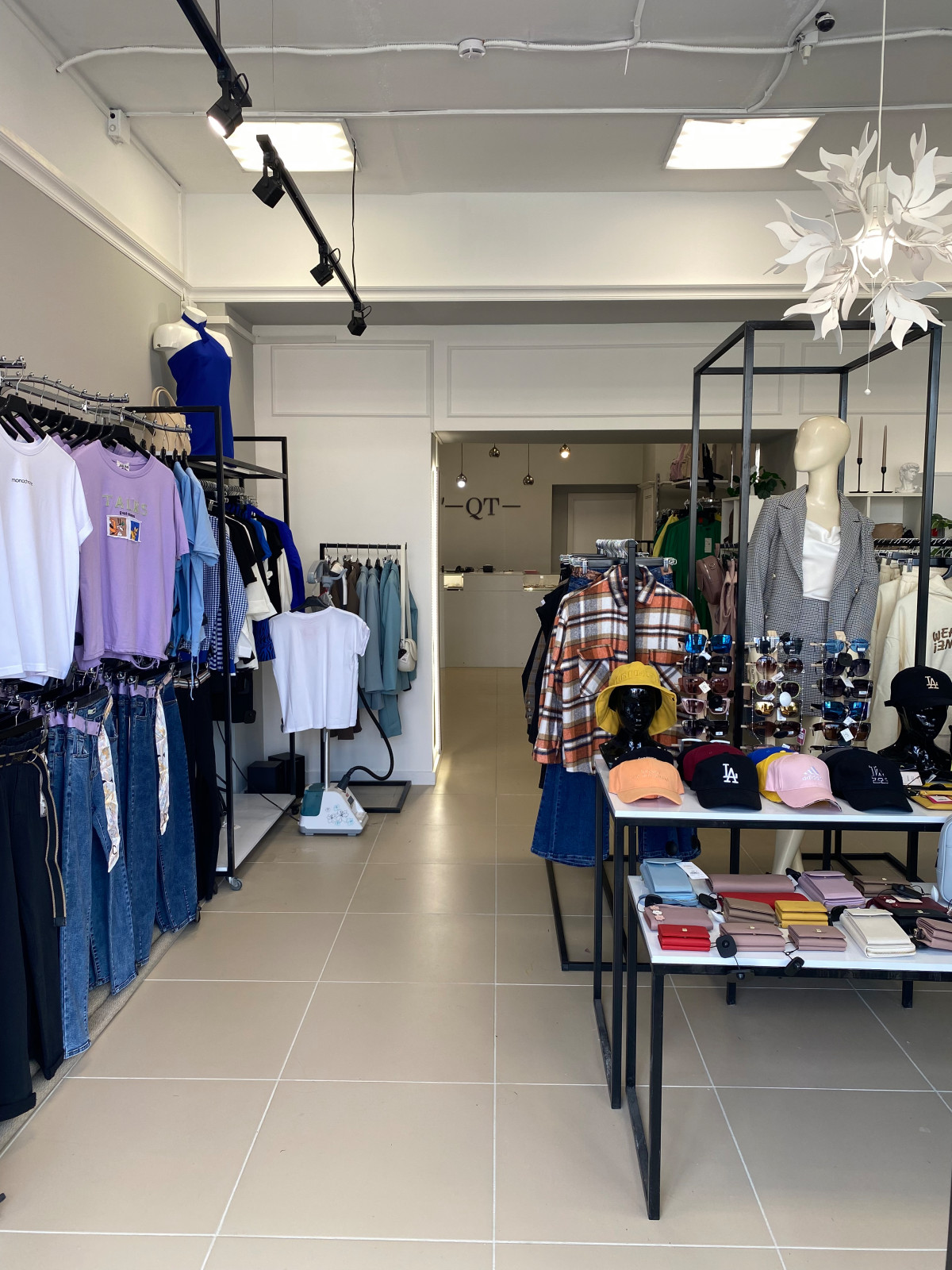 Обложка проекта: Магазин женской одежды