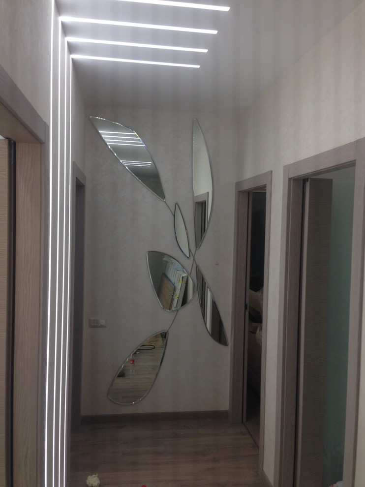 Дизайнерское зеркало лепестки