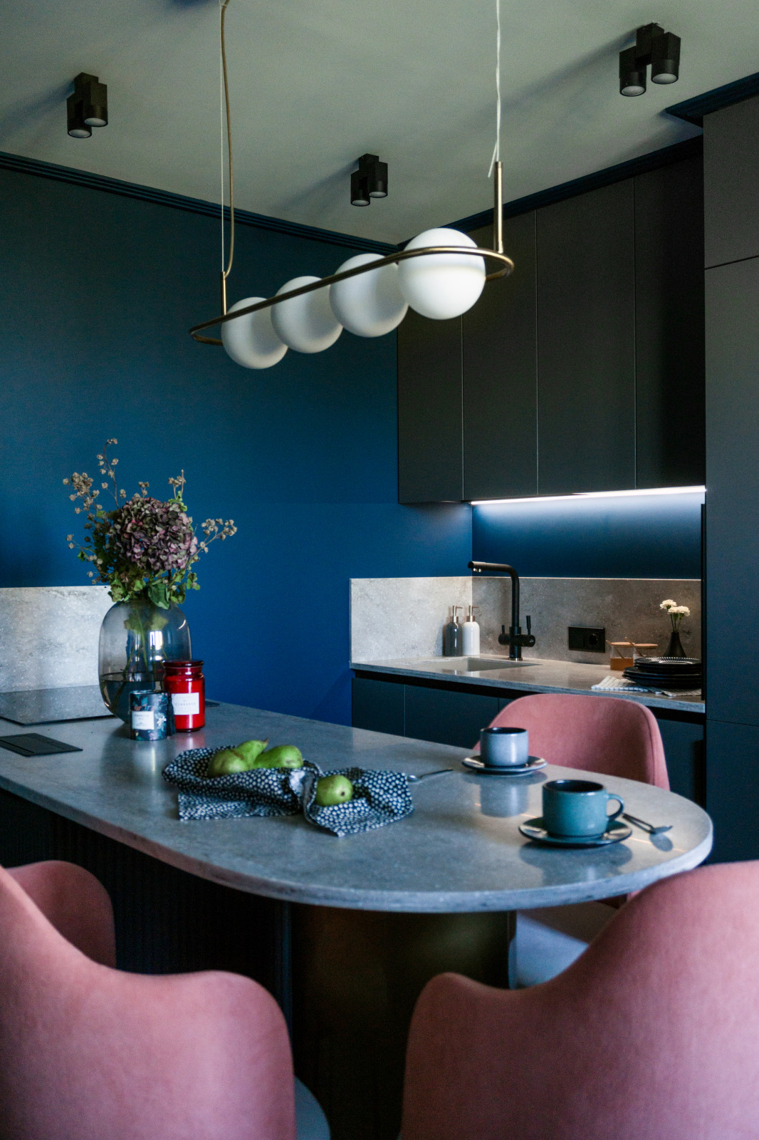 яркая квартира в Перми