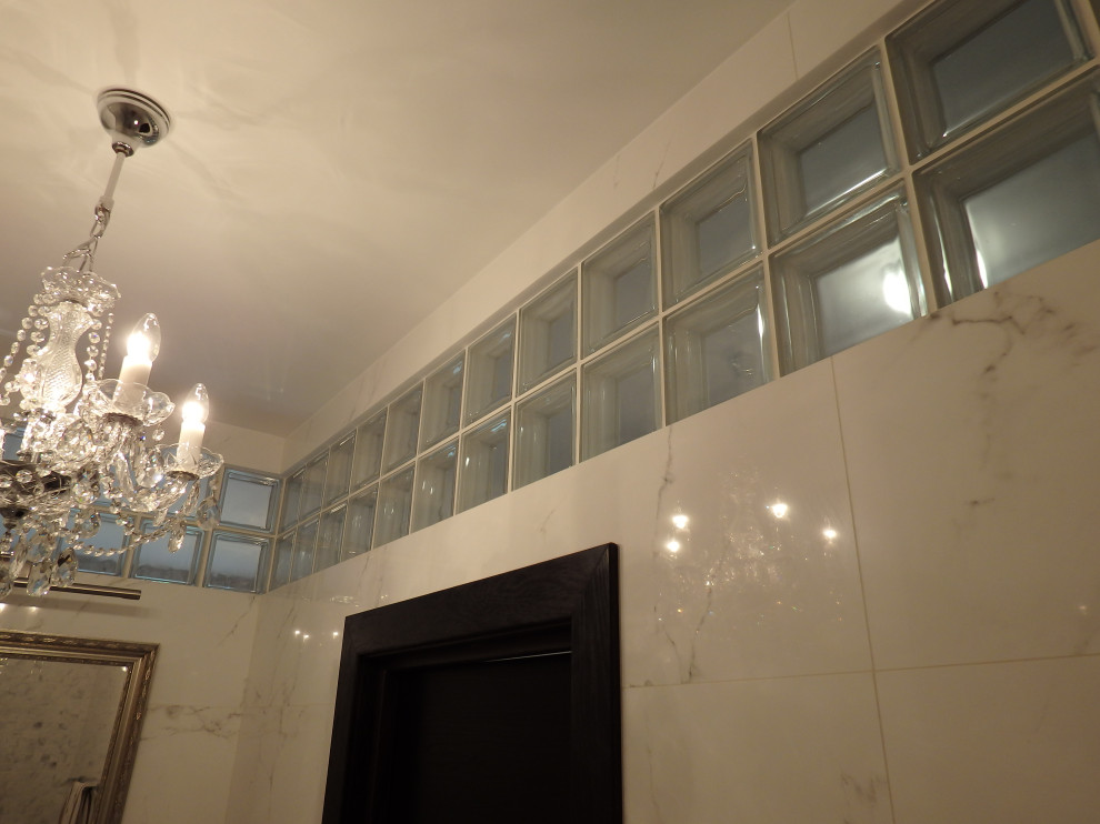 Двухкомнатная квартиры со стеклянной перегородкой на Овчинниковской набережной