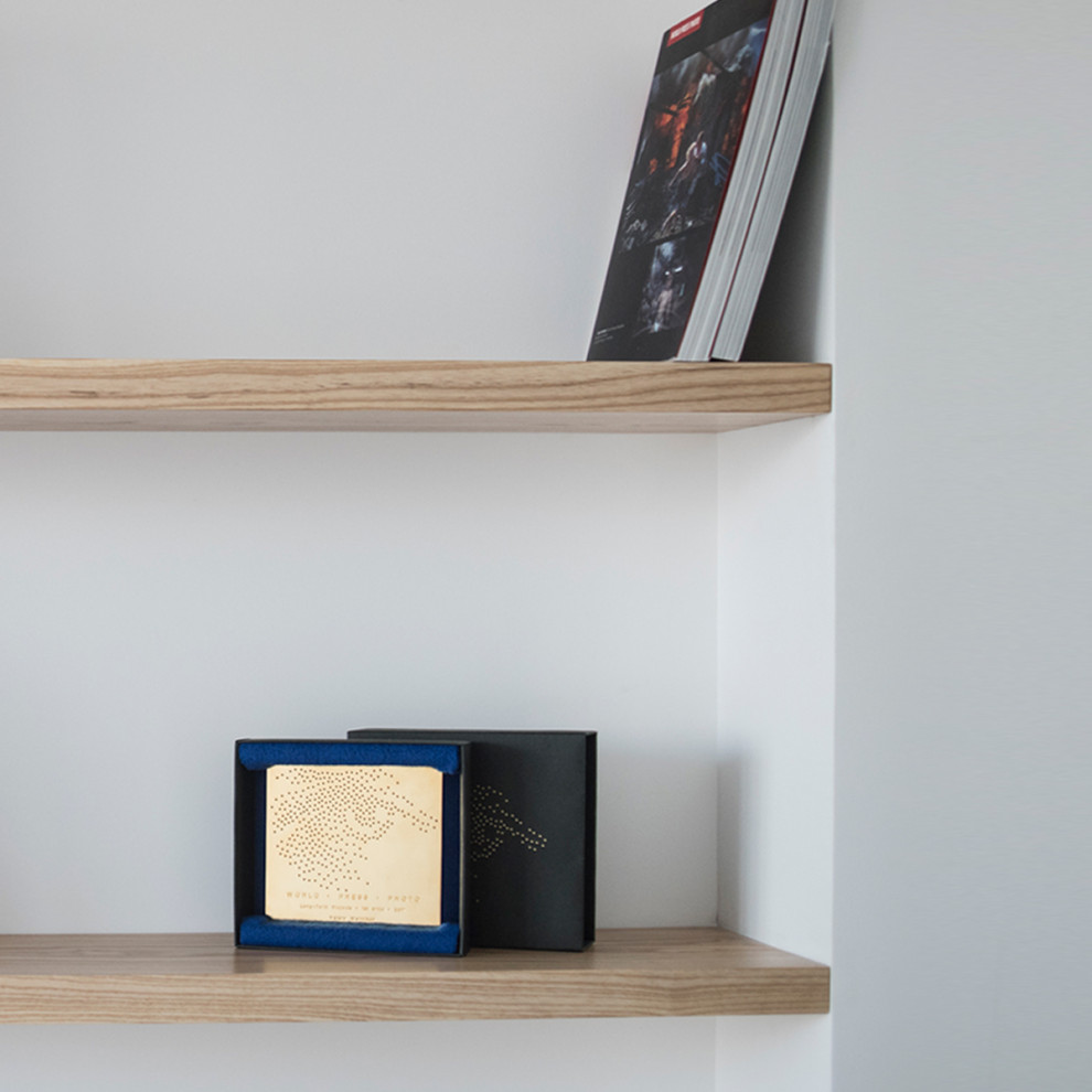 Ясеневые подвесные полки