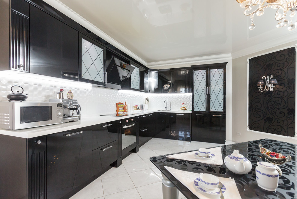 Черное и цветное