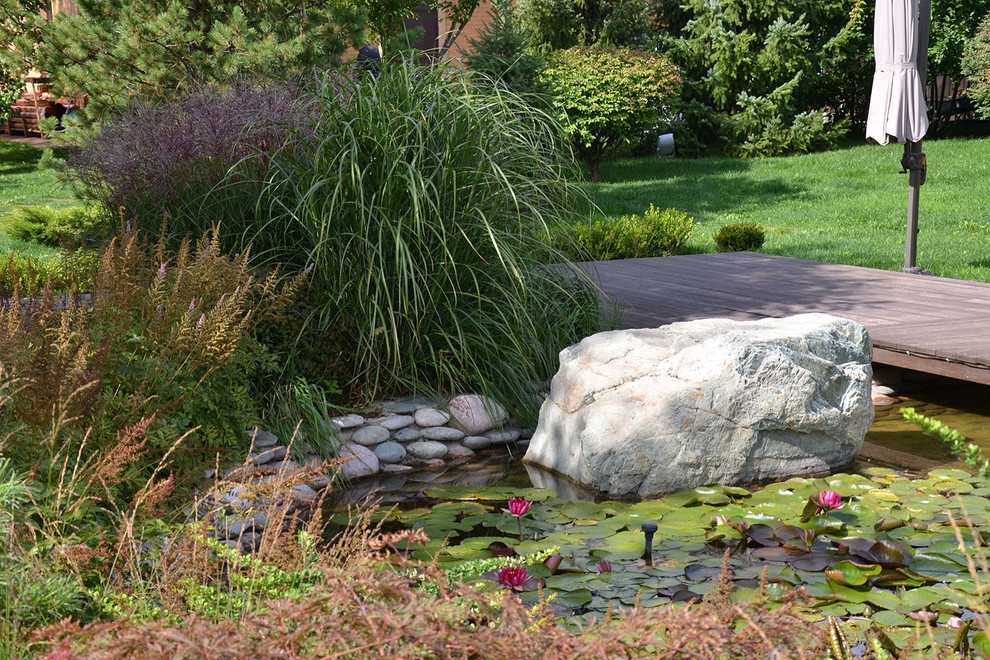 Ландшафтный сад с прудом в КП "Европа"