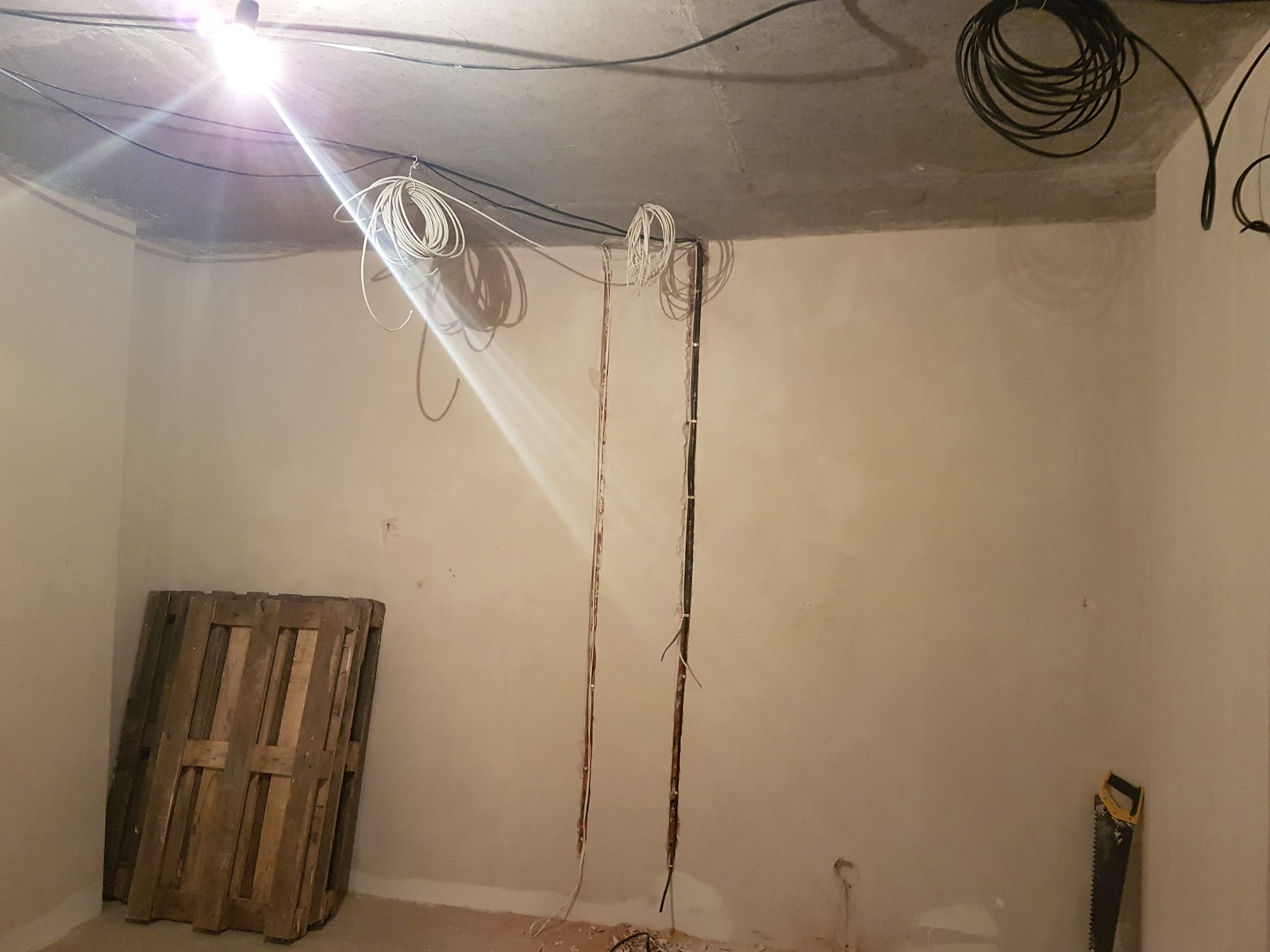 Ремонт 3х ком-ой квартиры 76.8м2 в ЖК"Авентино"(демонтаж,электрик,монтаж ПГП)