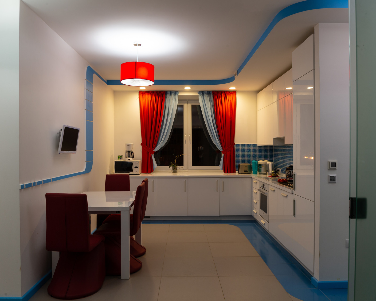 Кухня в современном стиле