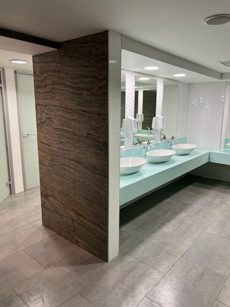 Мебель для ванной и су