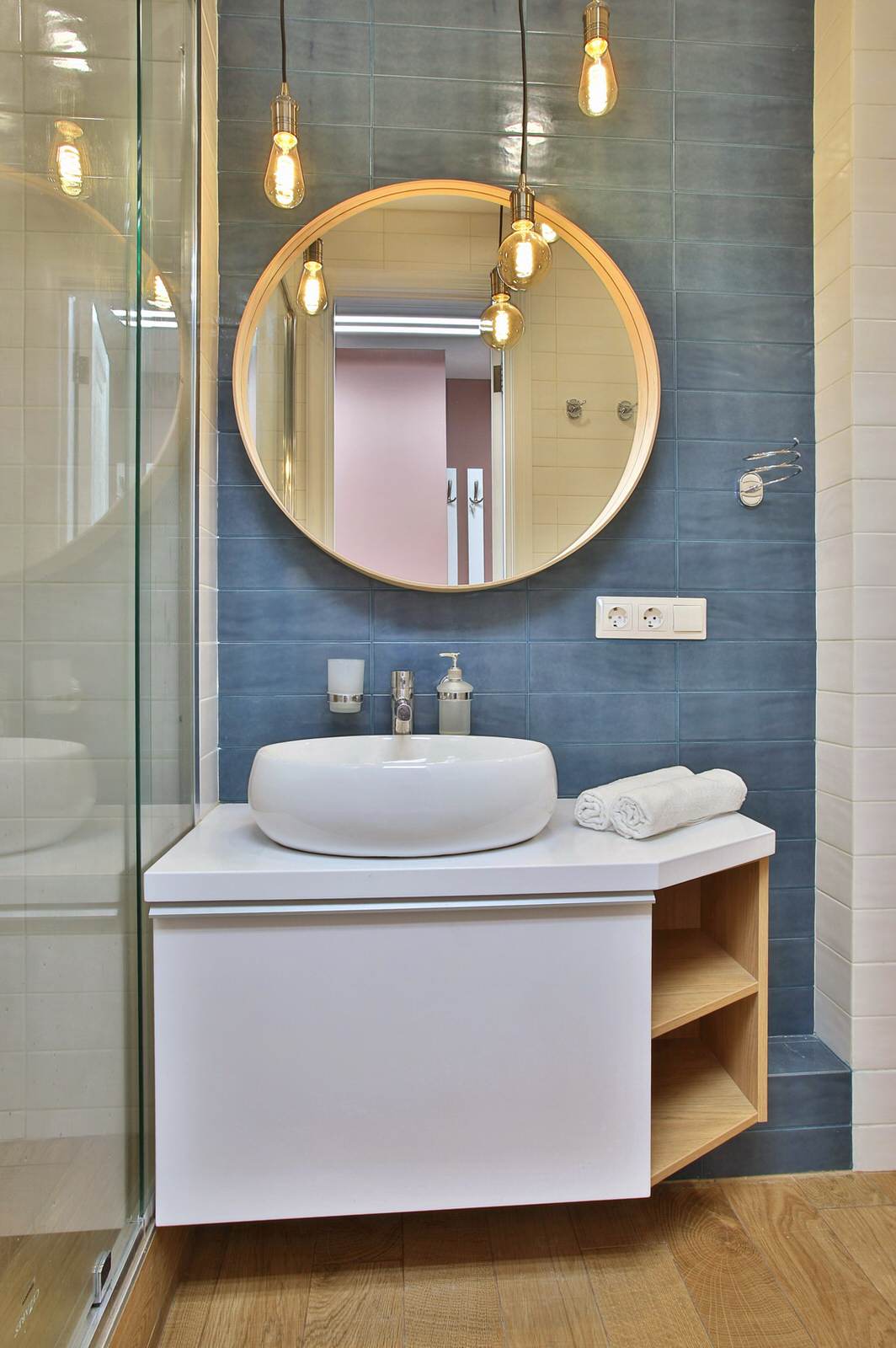 Обложка проекта: 3-комнатная квартира 50 м2, Спб, реализация