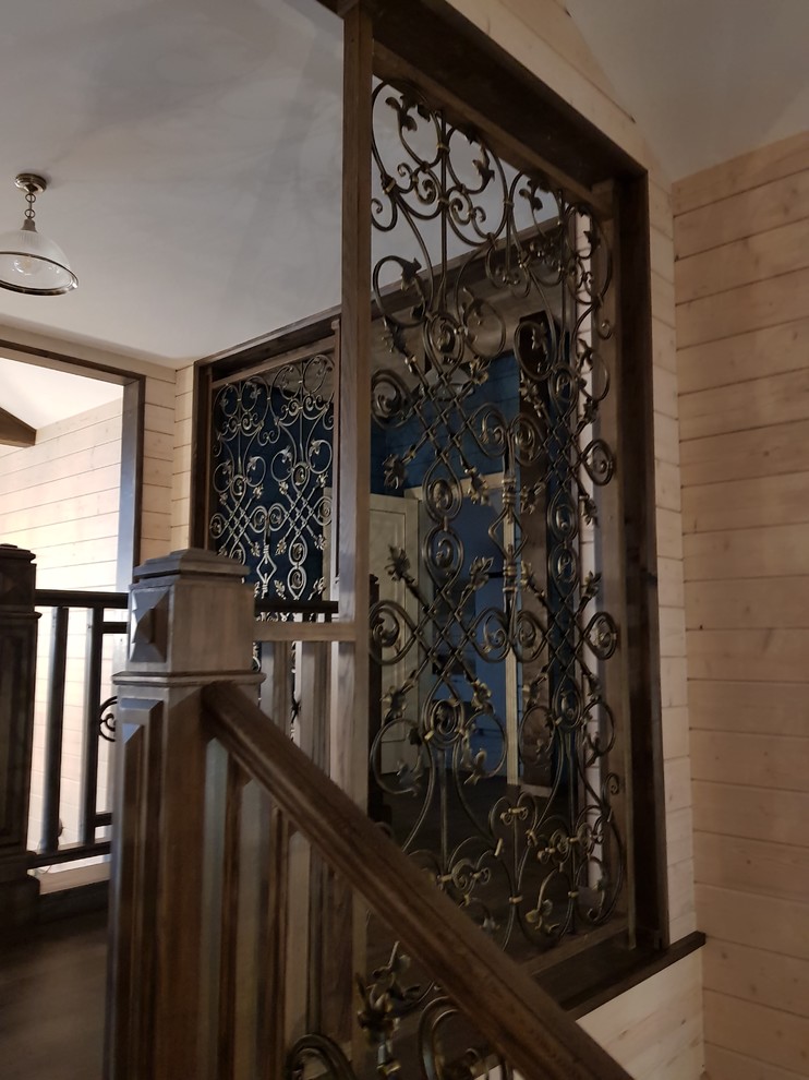 проект дома из клееного бруса, гостиная, лестница и баллюстрада, второй свет