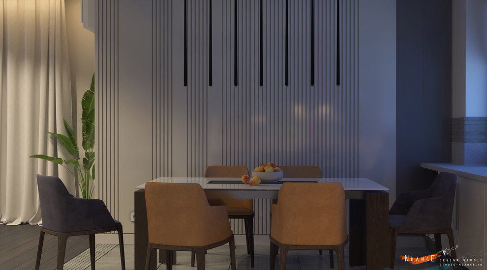 Объединенная гостиная-кухня с современной лестницей на 1 косоуре в загородном до